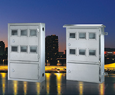 单相电表箱是一种安装单相电能表的配电箱，门上开有抄表窗口，主要用于民用建筑，商业配电系统中。